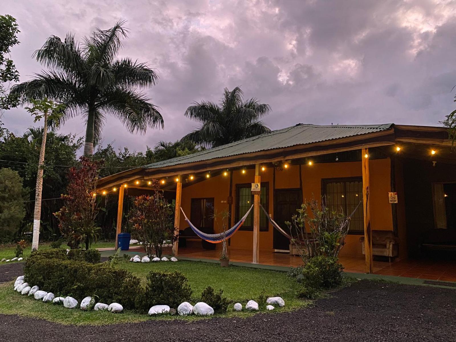 Cabanas Rio Escondido En La Fortuna Bagian luar foto